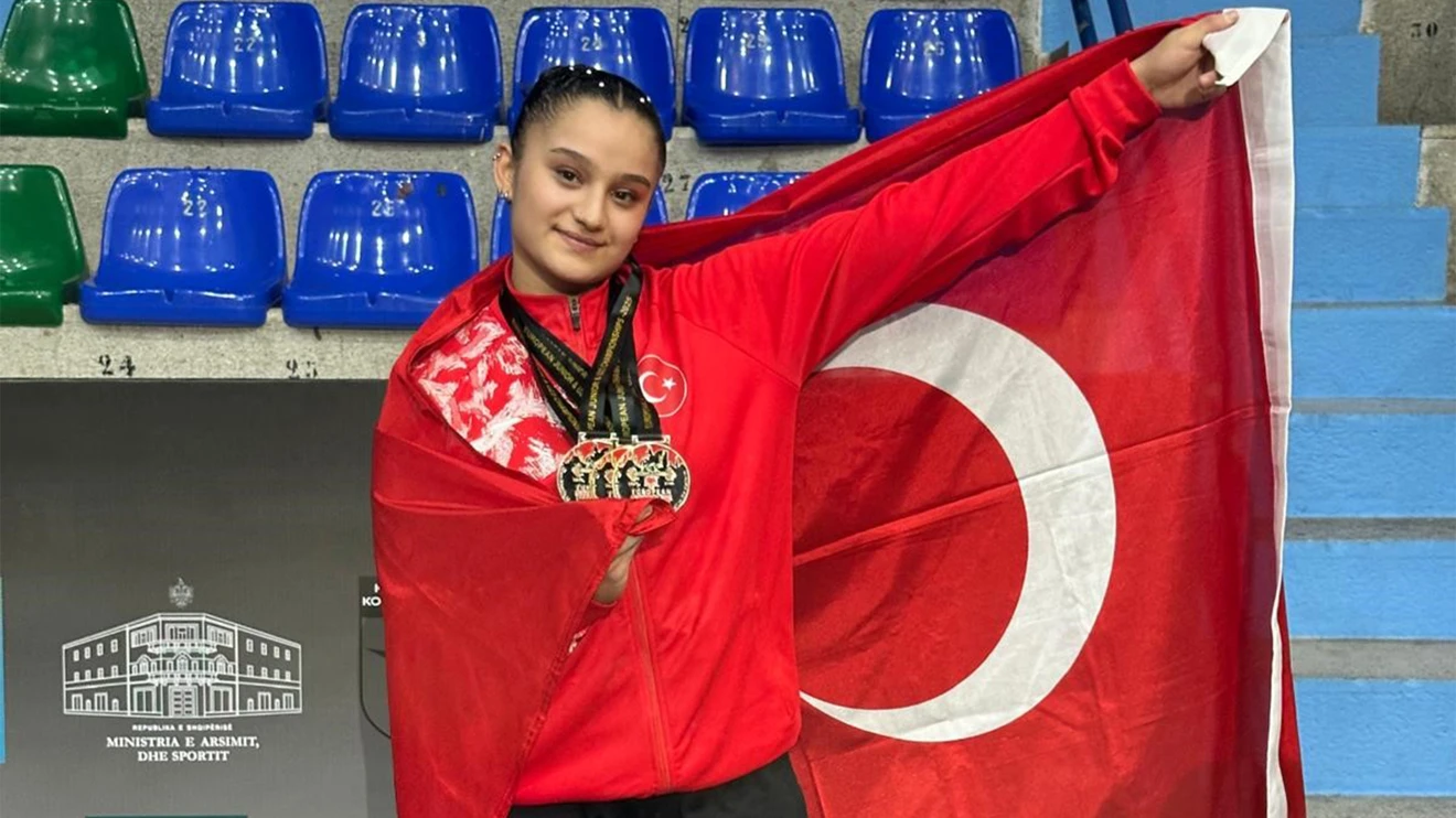 Spor Bilimleri Fakültesi öğrencilerinden uluslararası şampiyonalarda 14 madalya